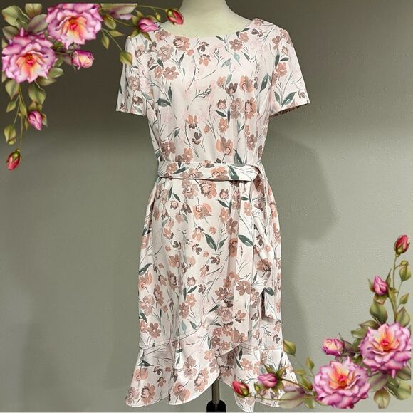 Calvin Klein Short Sleeve Sheeth Ruffle Across Bodice Floral Dress with belt - Picture 1 of 14